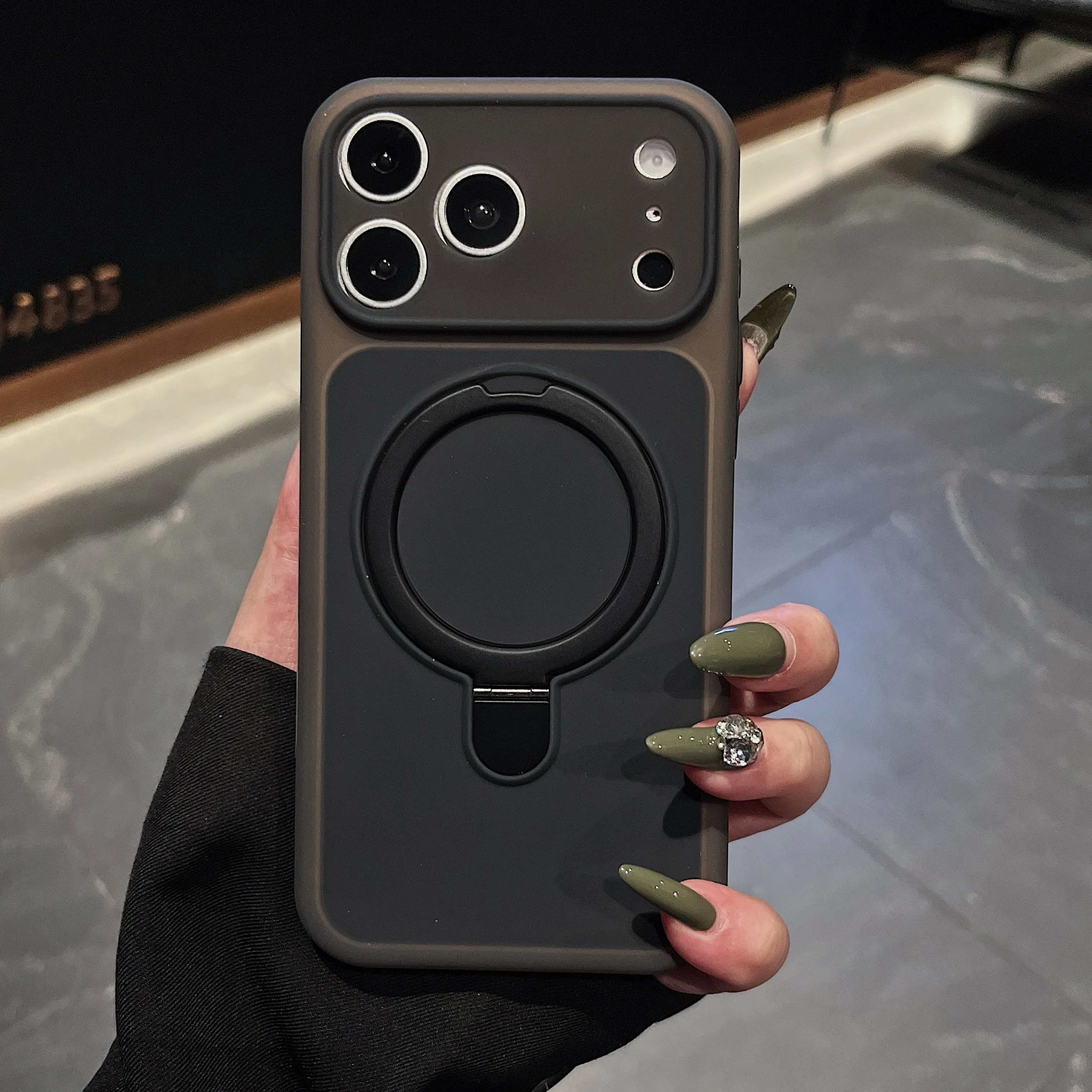 Capa Protetora De Silicone Líquido Macio Com Suporte, Função Magnética E À Prova De Choque (iphone 15 Pro Max).