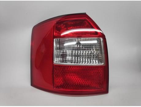 Farolim Esquerdo Audi A4 B6 Avant 01>04