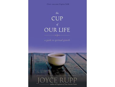 Livro the cup of our life de joyce rupp (inglês)