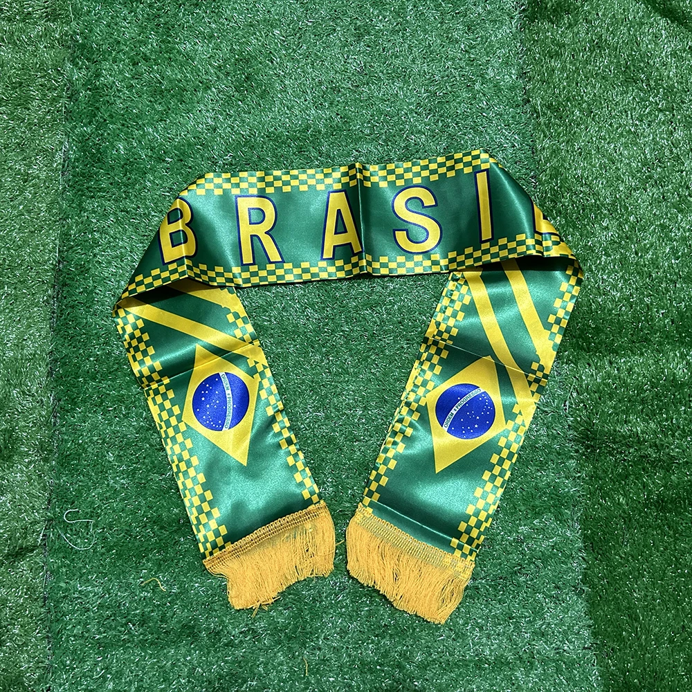 Lenço Brasileiro com Estampa da Bandeira do Brasil em Ambos os Lados. MDUG (14x130cm, 1 Peça)