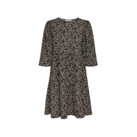 Vestidos e Macacões