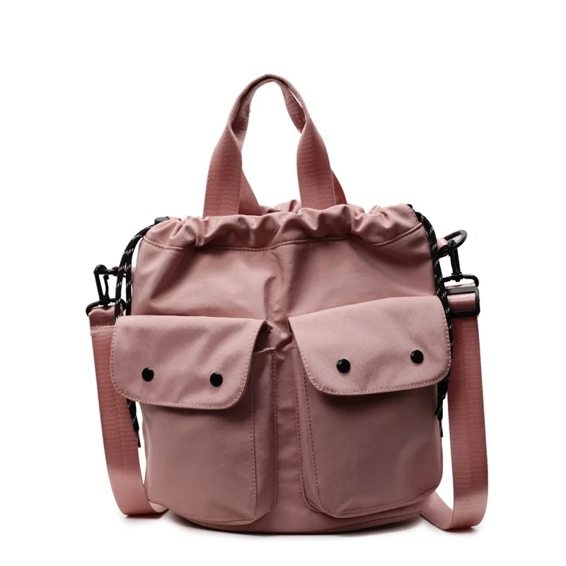 Bolsa Transversal Feminina Em Nylon Rosa, Ideal Para O Dia A Dia, Compras Casuais E Com Vários Bolsos.