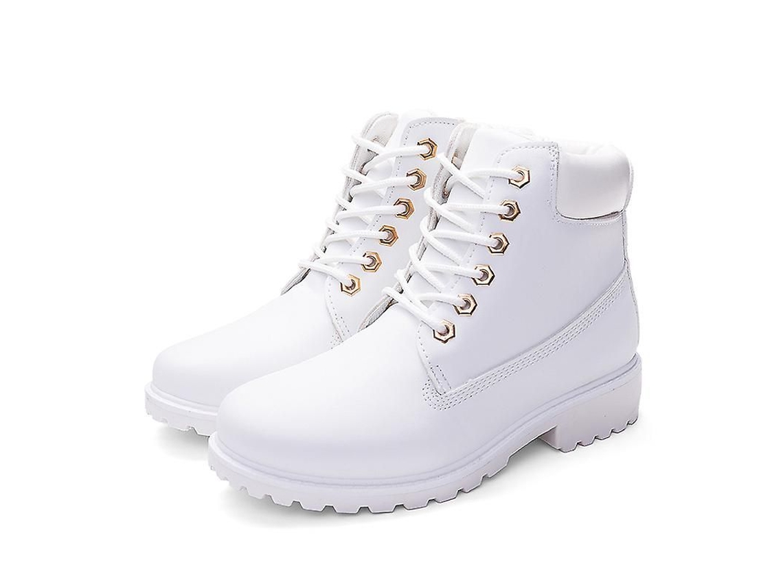 Botas femininas Martin 2026 com cano curto, bico redondo e fechamento em cadarço, em PU (poliuretano).