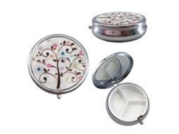 Porta Comprimidos De 50 Mm Com Design Exclusivo Em Formato Borboleta, 3 Compartimentos. Portátil, Ideal Para Bolso Ou Bolsa. Feito Aquaforge