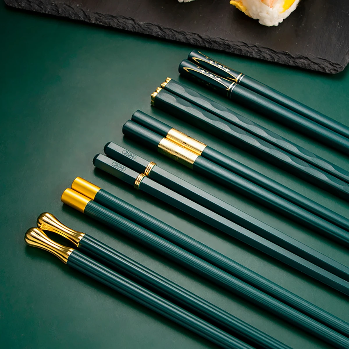 Conjunto de 5 Facas Reutilizáveis de Estilo Japonês, Feitas de Metal, Adequadas para Uso em Cozinhas Chinesas e Coreanas. MDUG (verde e Dourado)
