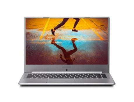 Akoya S15447 Intel I5 8gb 256gb