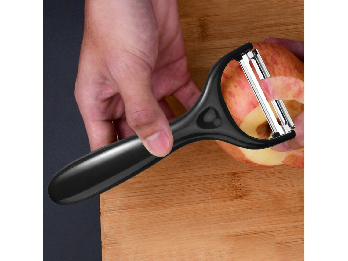 Um Descascador De Frutas E Legumes, Utensílio De Cozinha Multifuncional