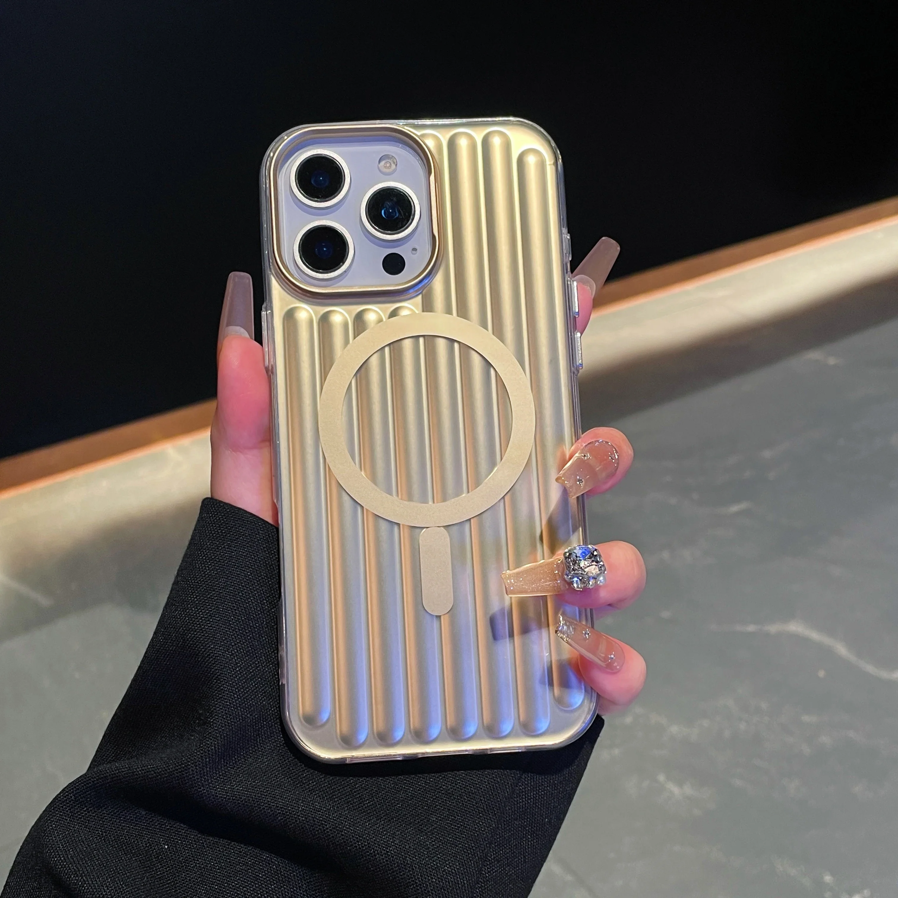 (dourado 13) Capa Magnética Para Celular Com Listras De Policarbonato Fosco