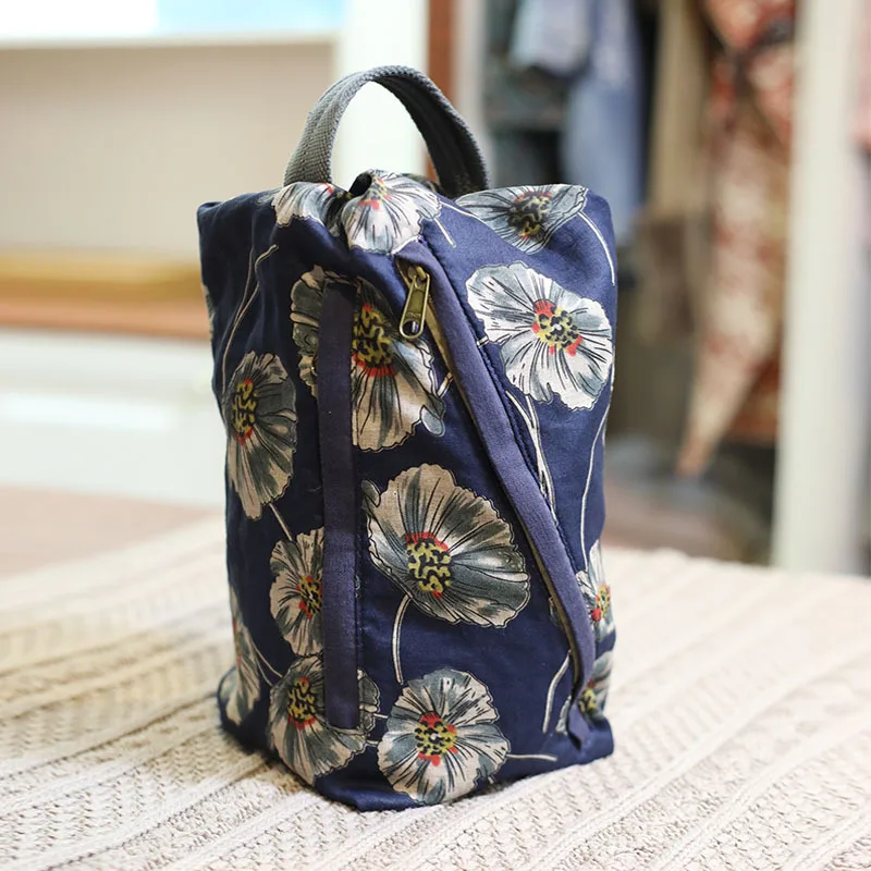 Mochila AQUAFORGE Feminina, Tecido Étnico, Lona, Estampa Retrô, Azul Marinho, Transversal