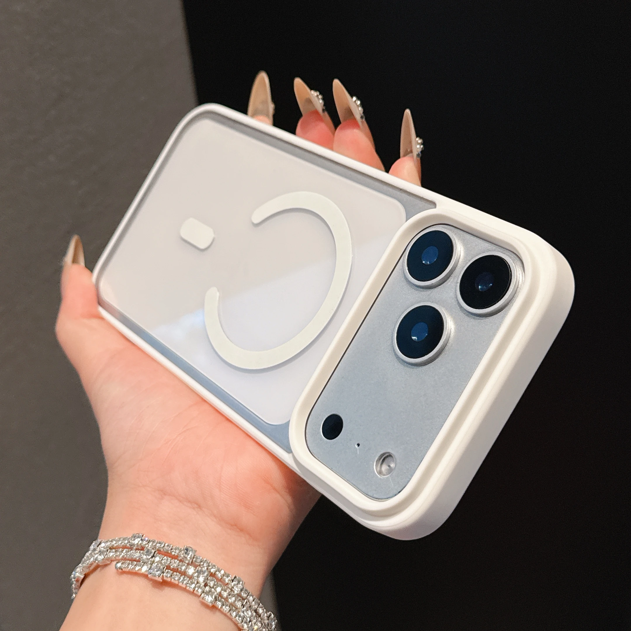 Capa Protetora Magnética Para Carregamento Sem Fio (iphone 11 Branco)
