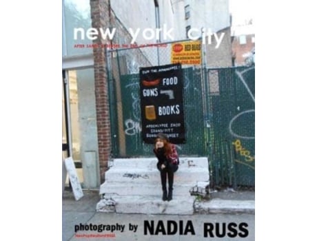 Livro New York City: After Sandy & Before the End of the World (Black & White) NeoPopRealism Press (Inglês)