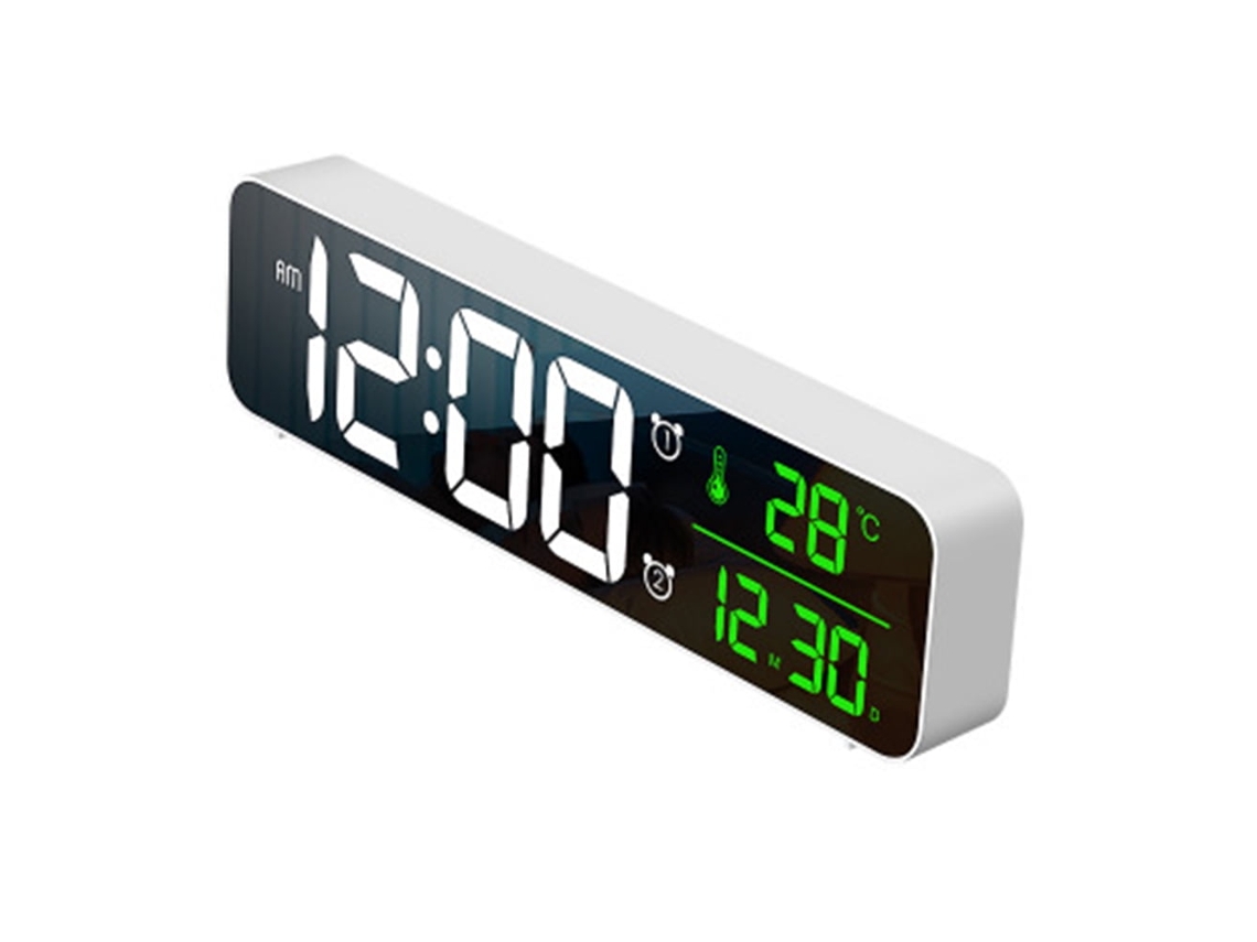 Despertador digital com data e temperatura, som estéreo, brilho ajustável e carregamento USB.