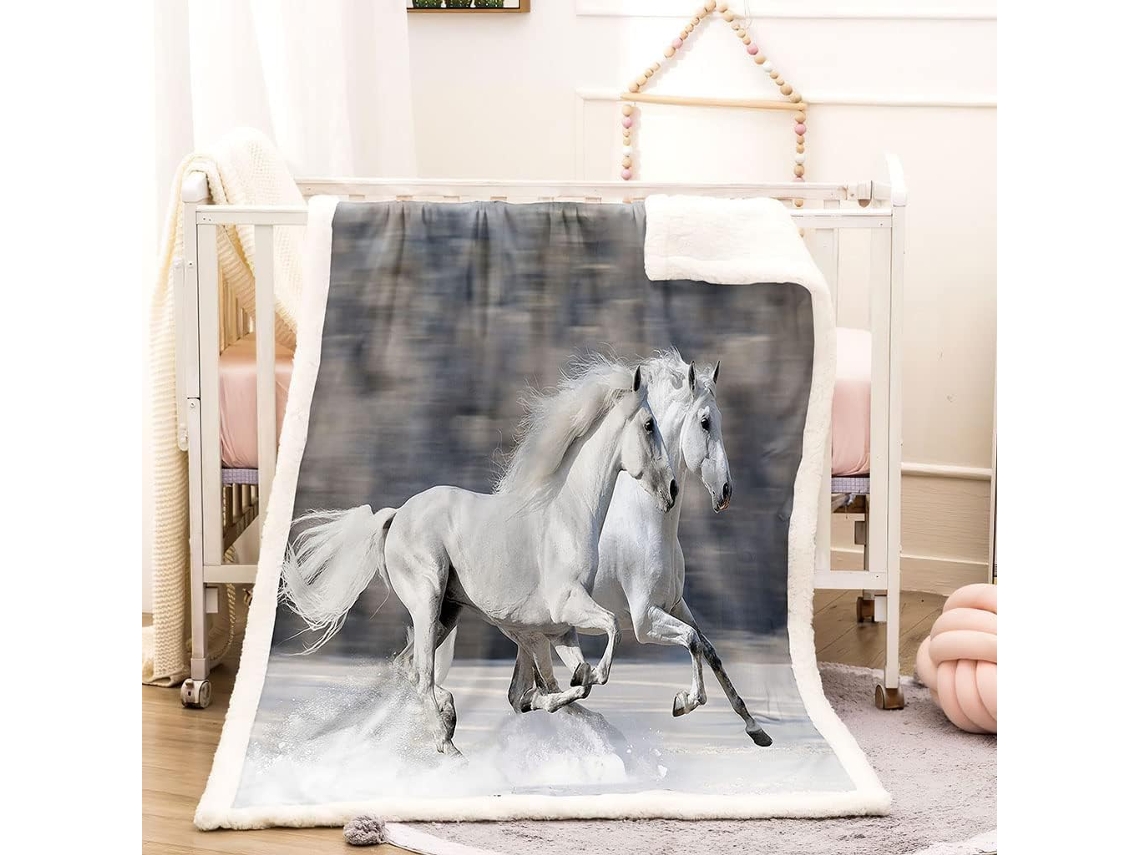 Manta com Estampa de Cavalo Branco em Microfibra 150x180cm