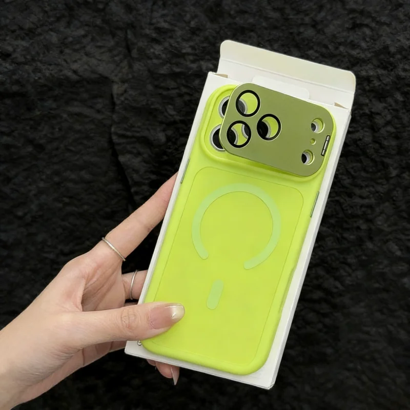 Capa Rígida Fosca Magnética (para Iphone 16 Pro Amarelo) Com Proteção Contra Impactos E Protetor De Câmera.