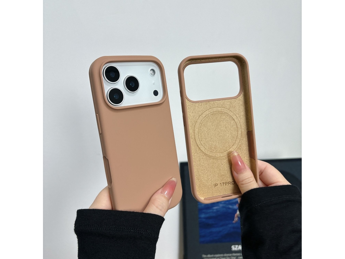 Capa Para Iphone 17 Pro Na Cor Deserto, Com Proteção Magnética Líquida E Botões De Cobertura Total.