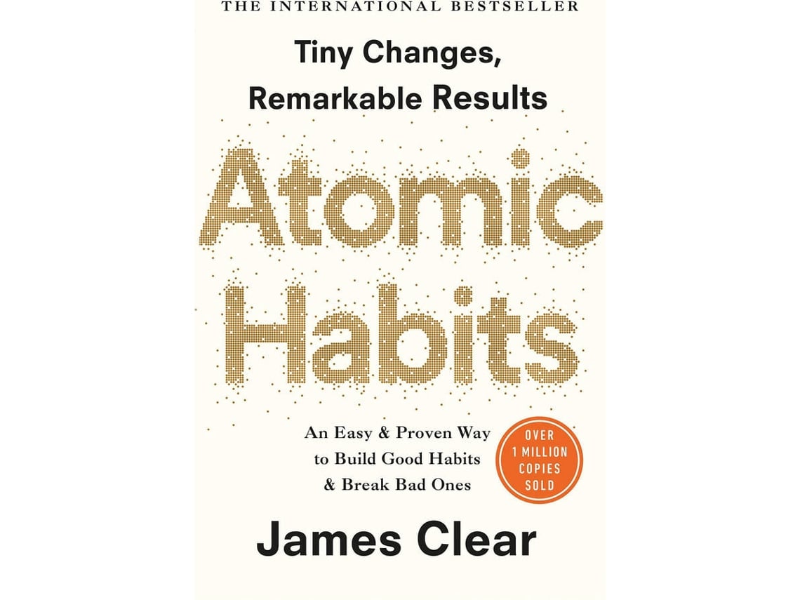 Livro Atomic Habits de James Clear (Inglês)