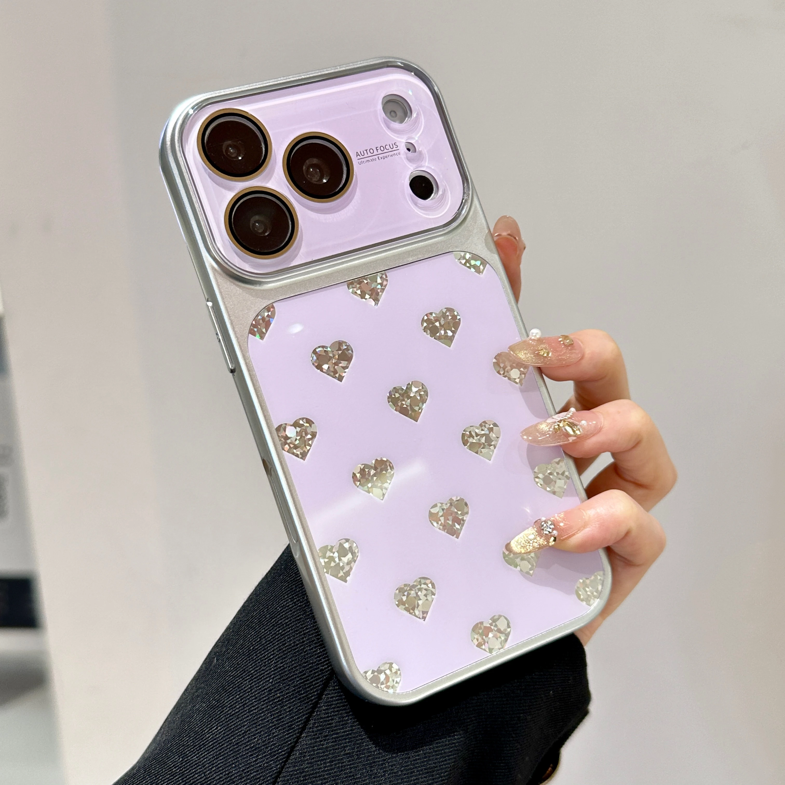 Capa Para Celular Com Coração Brilhante (iphone 17 Pro Max), Capa Protetora Resistente A Impactos.