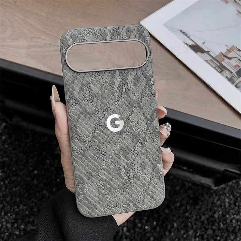 (cinza, Google Pixel 9) Capa De Celular Retrô Em Couro De Cobra, Estrutura Em Tpu Macio, Capa Protetora À Prova De Choque.