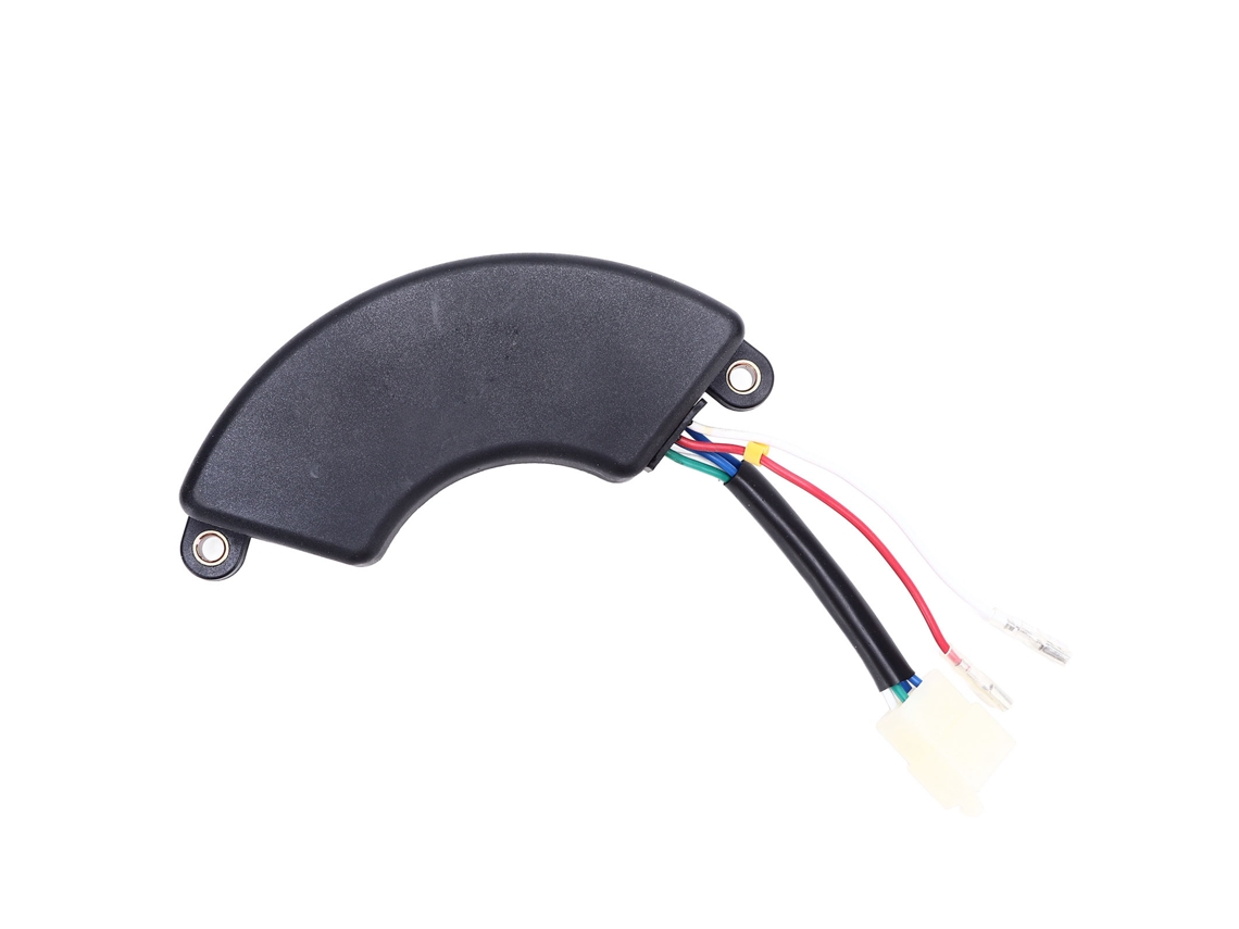 Regulador De Tensão Avr Abs Para Geradores Monofásicos 7‑8kw 220v Com Proteção Contra Curto-circuito