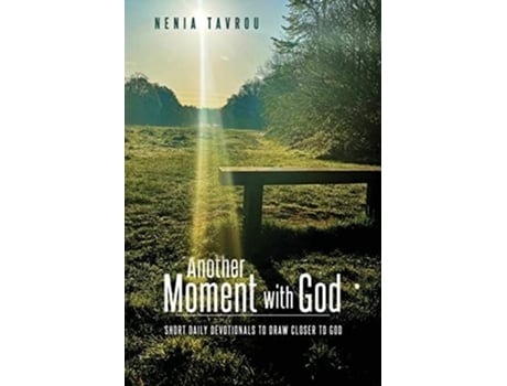 Livro Another Moment With God De Nenia Tavrou (inglês)