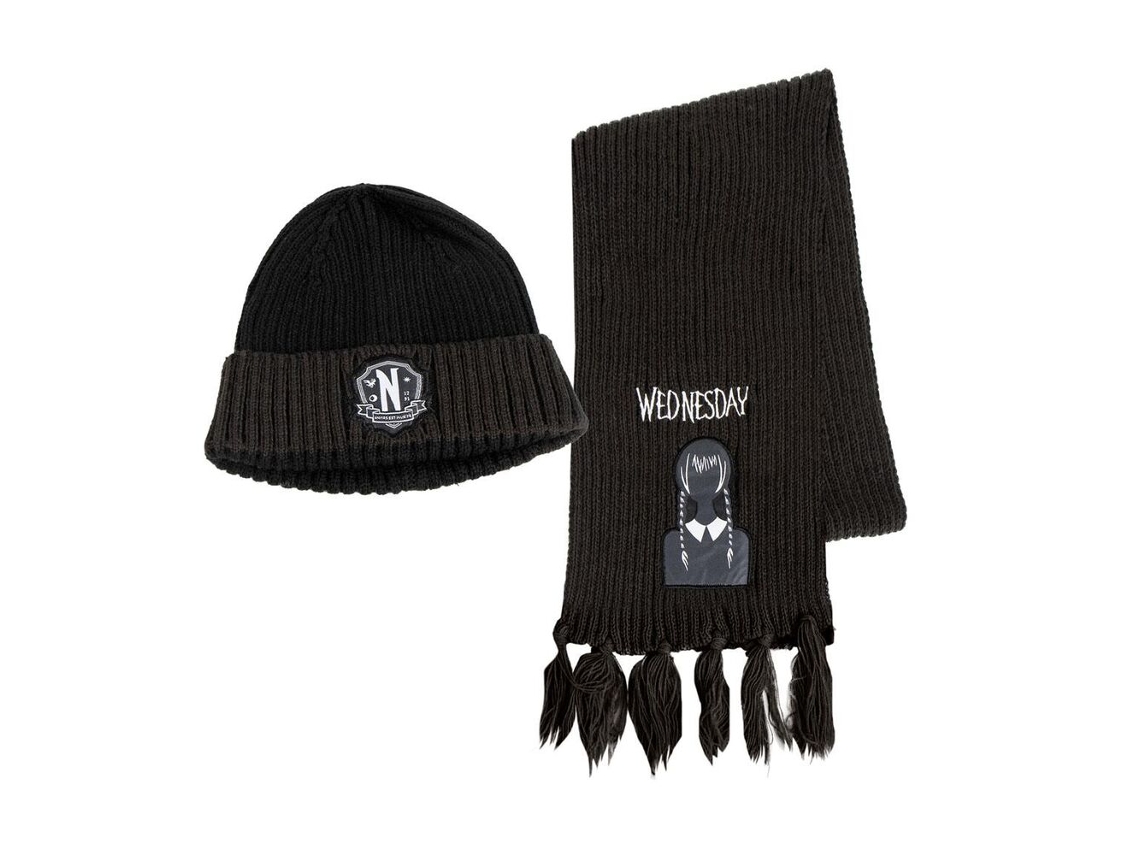 Conjunto De Gorro E Cachecol Para Quarta Feira