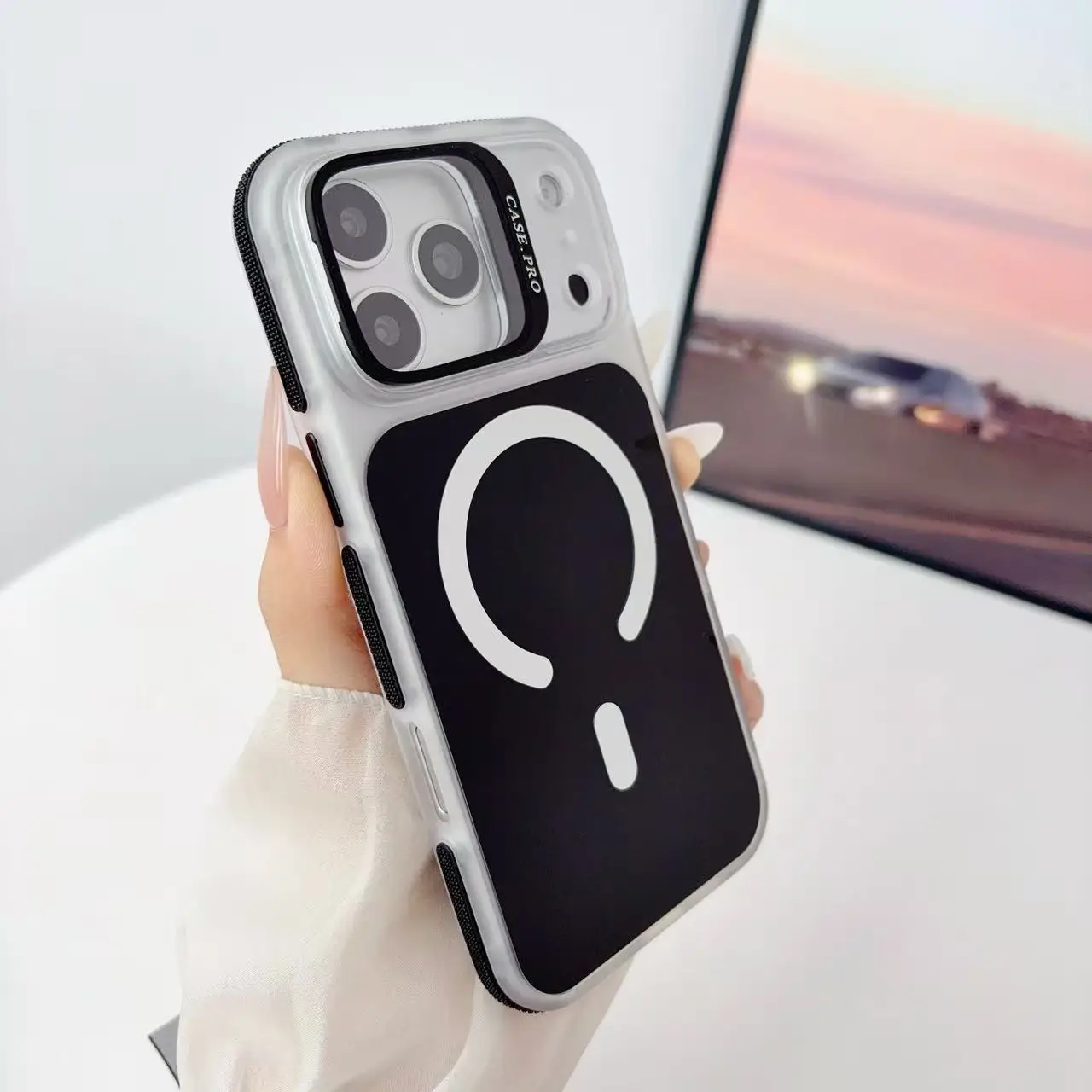 Capa Protetora Com Lente De Vidro Fosco À Prova De Choque (para Iphone 16 Plus, Cor Preta) E Magsafe