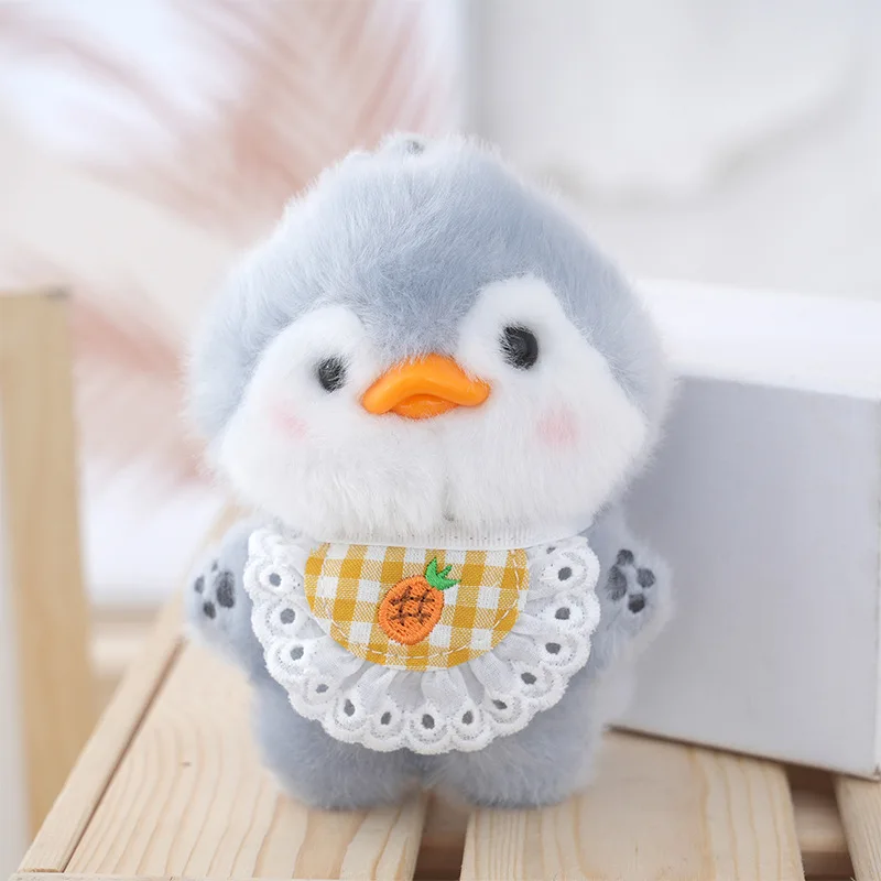 Chaveiro de Pelúcia Mini Pinguim , Pingente para Bolsa. MDUG (cinza)