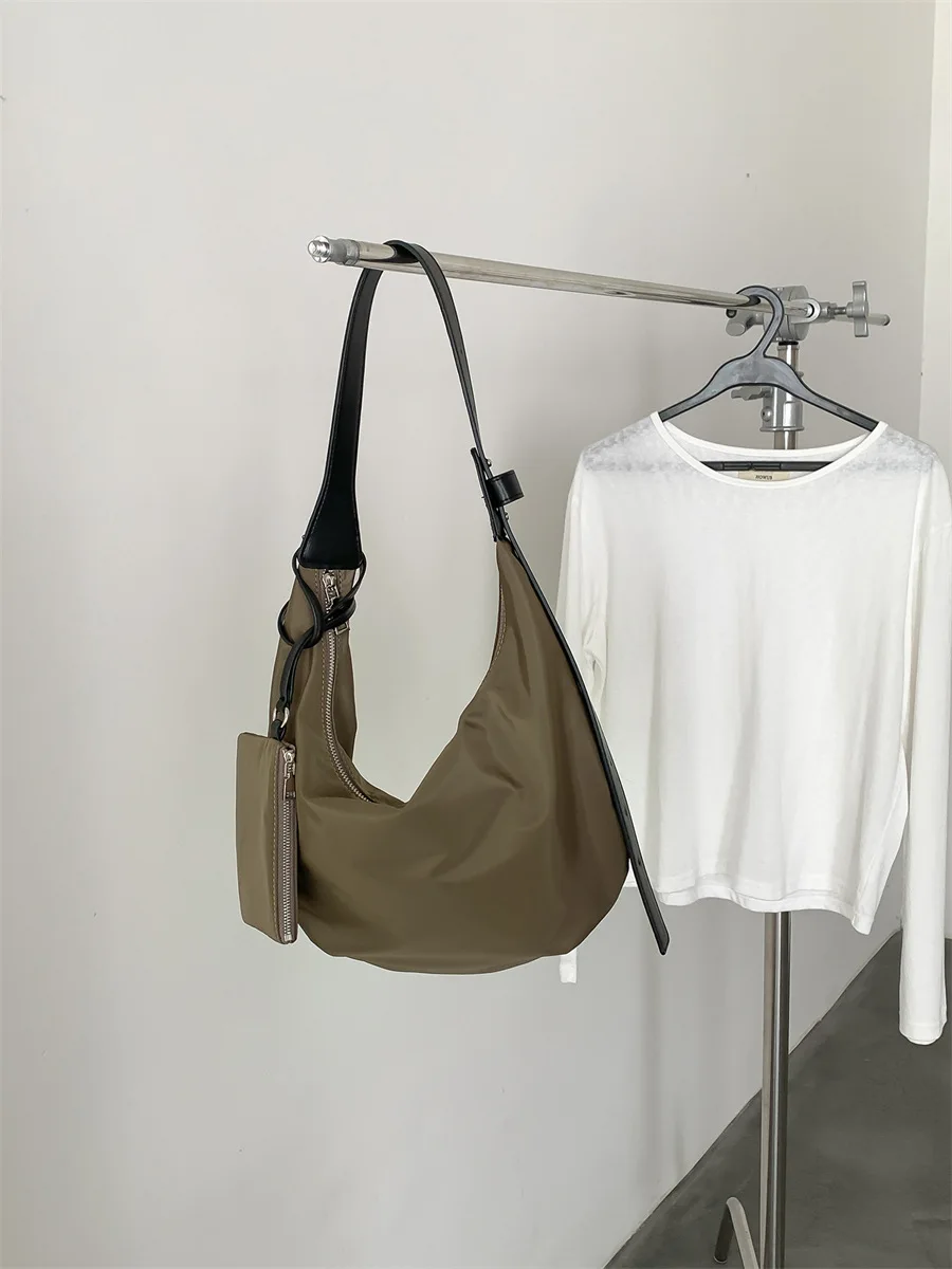 Bolsa Transversal Feminina (cáqui) Em Nylon, Com Grande Capacidade E Estilo Casual.