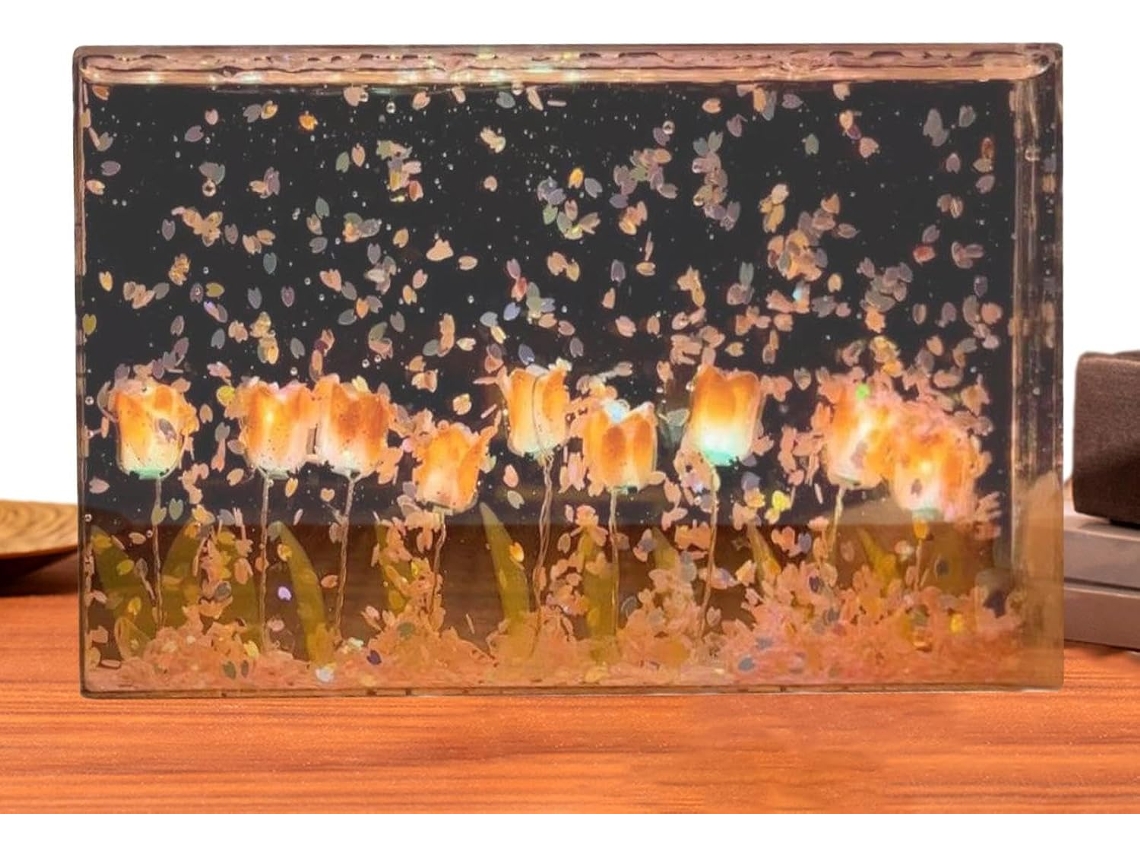 Brilho floral suave, linda iluminação decorativa com pétalas em movimento.