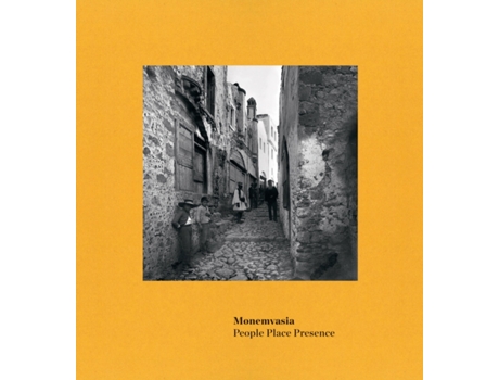 Livro Monemvasia de Ann Eldridge (Inglês - Capa Dura)
