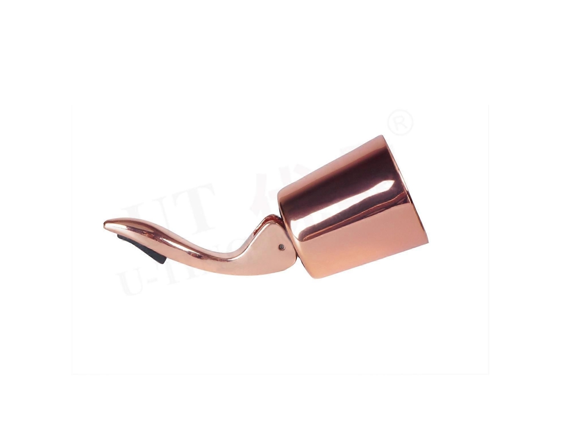 Rolha De Vinho Em Tom Rosé Dourado.