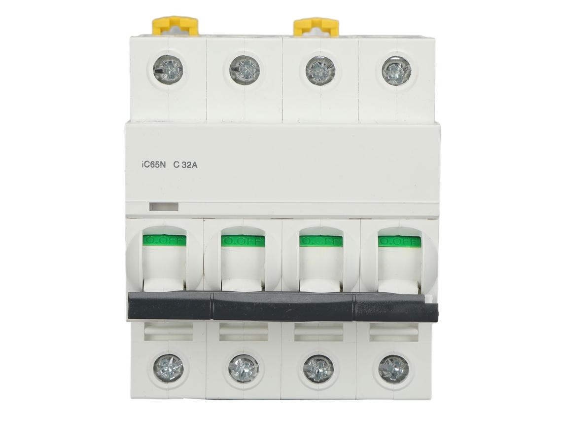 Interruptor de Circuito HKJ Mcb 4P 32A 400V