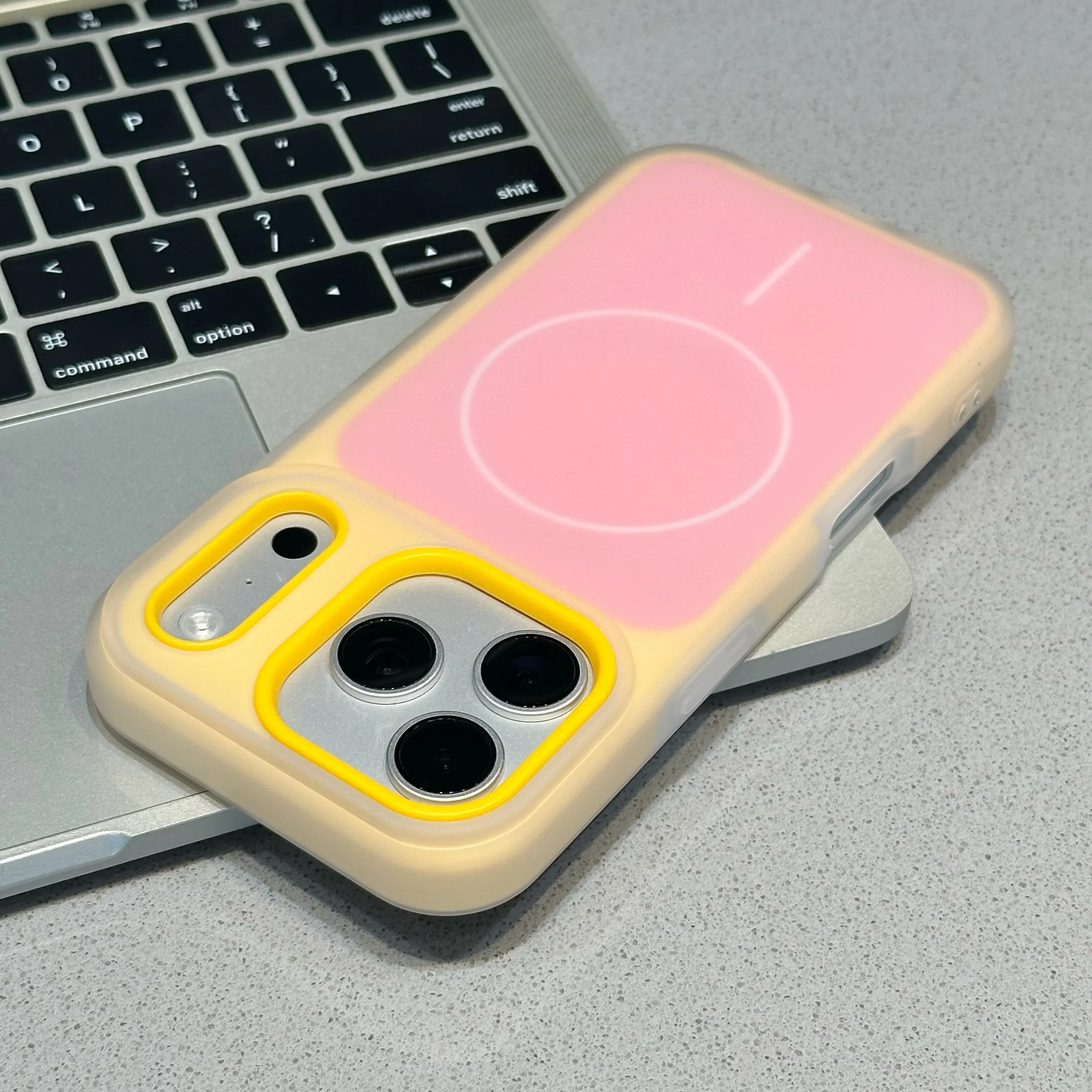Capa Protetora Magnética 2 Em 1 Fosca Para Iphone 11 Com Carregamento Integrado E À Prova De Choque.