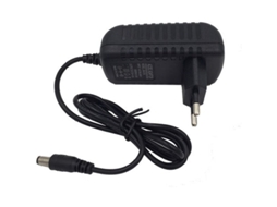 Adaptador de Alimentação 12V 2A para Substituição, Entrada 100V-240V, Conector 5.5x2.5/2.1