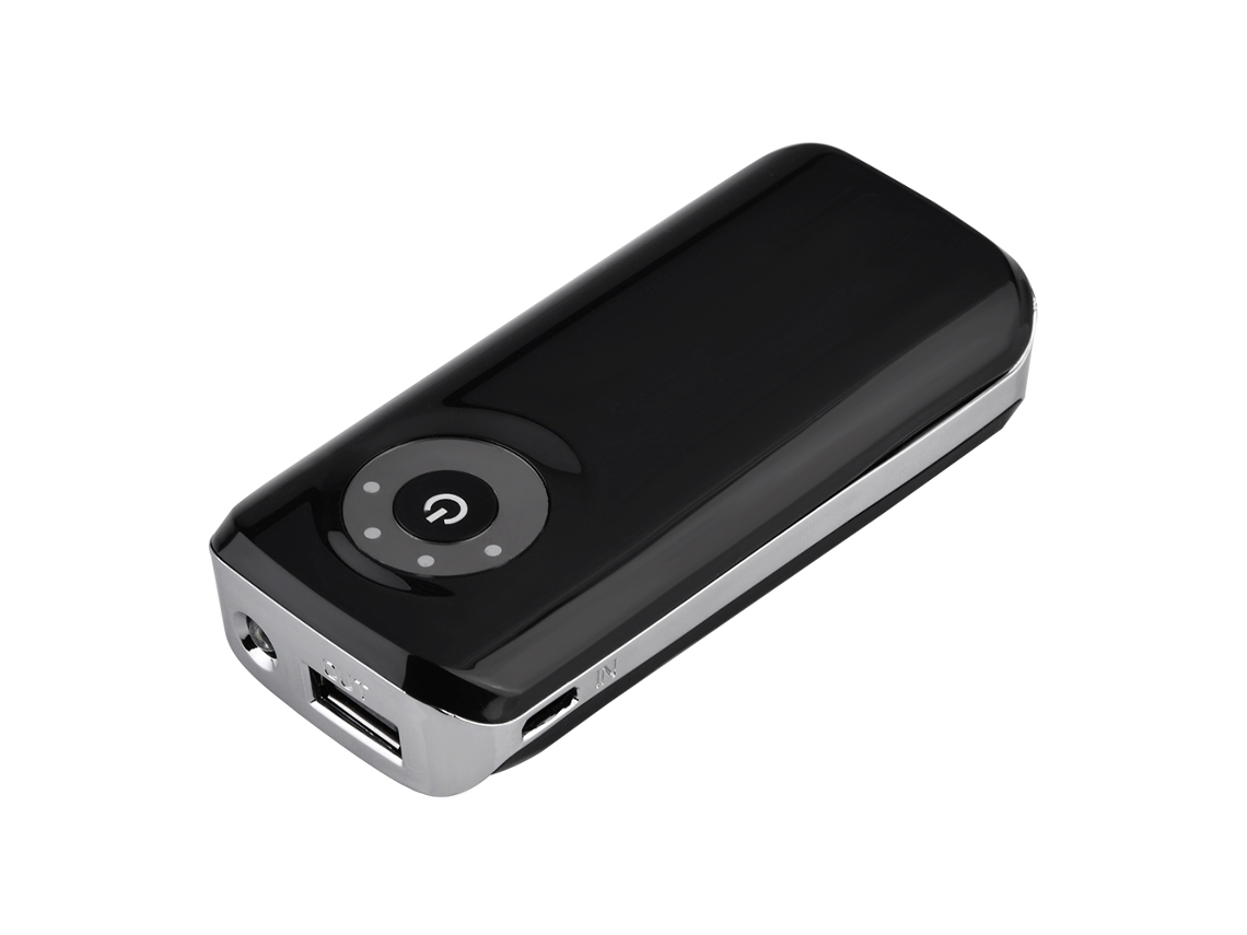 Kit de Power Bank com 4 Portas USB e Lanterna