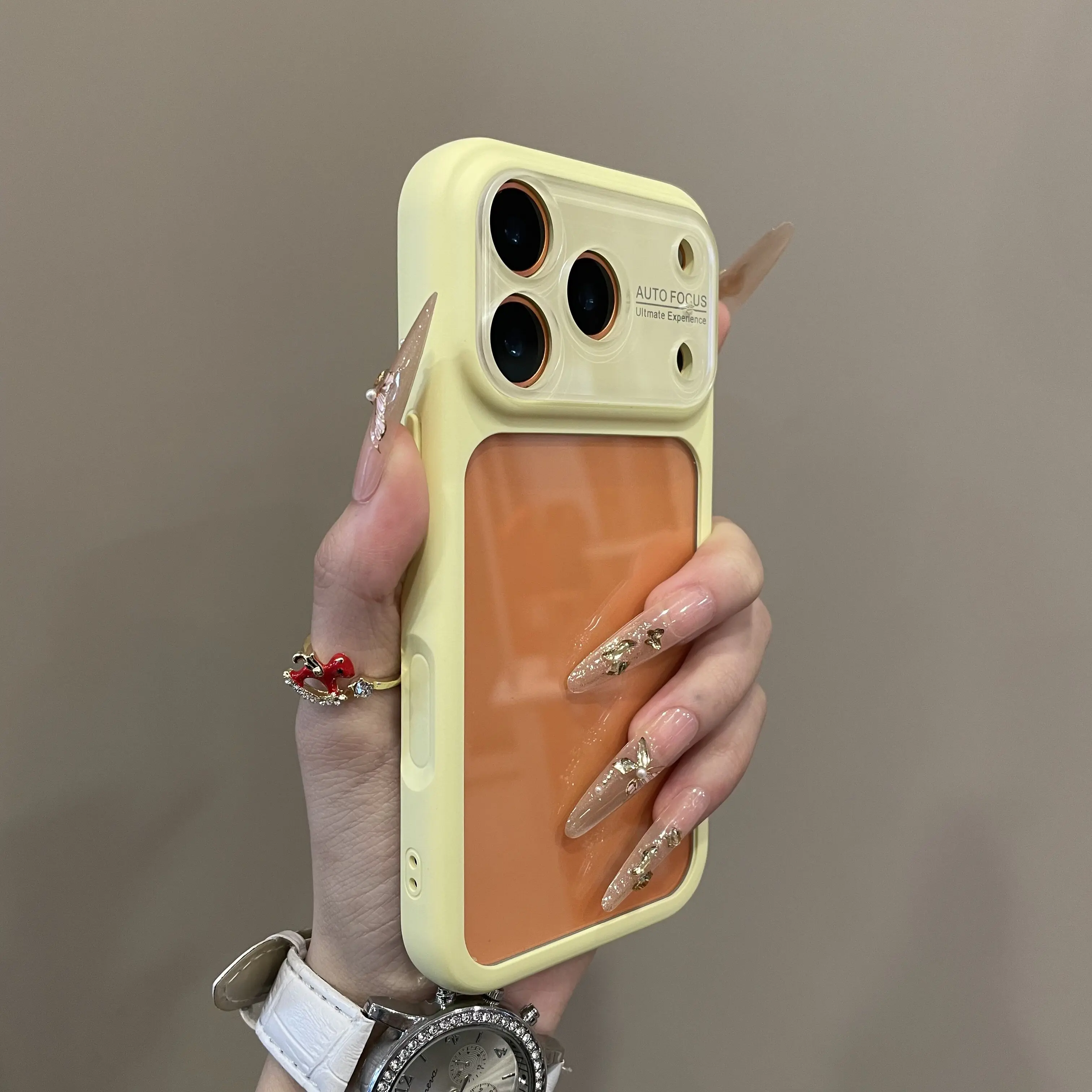 Capa Traseira Transparente Para Iphone 13 (amarela) Com Proteção Para A Câmera E Moldura Resistente A Impactos.