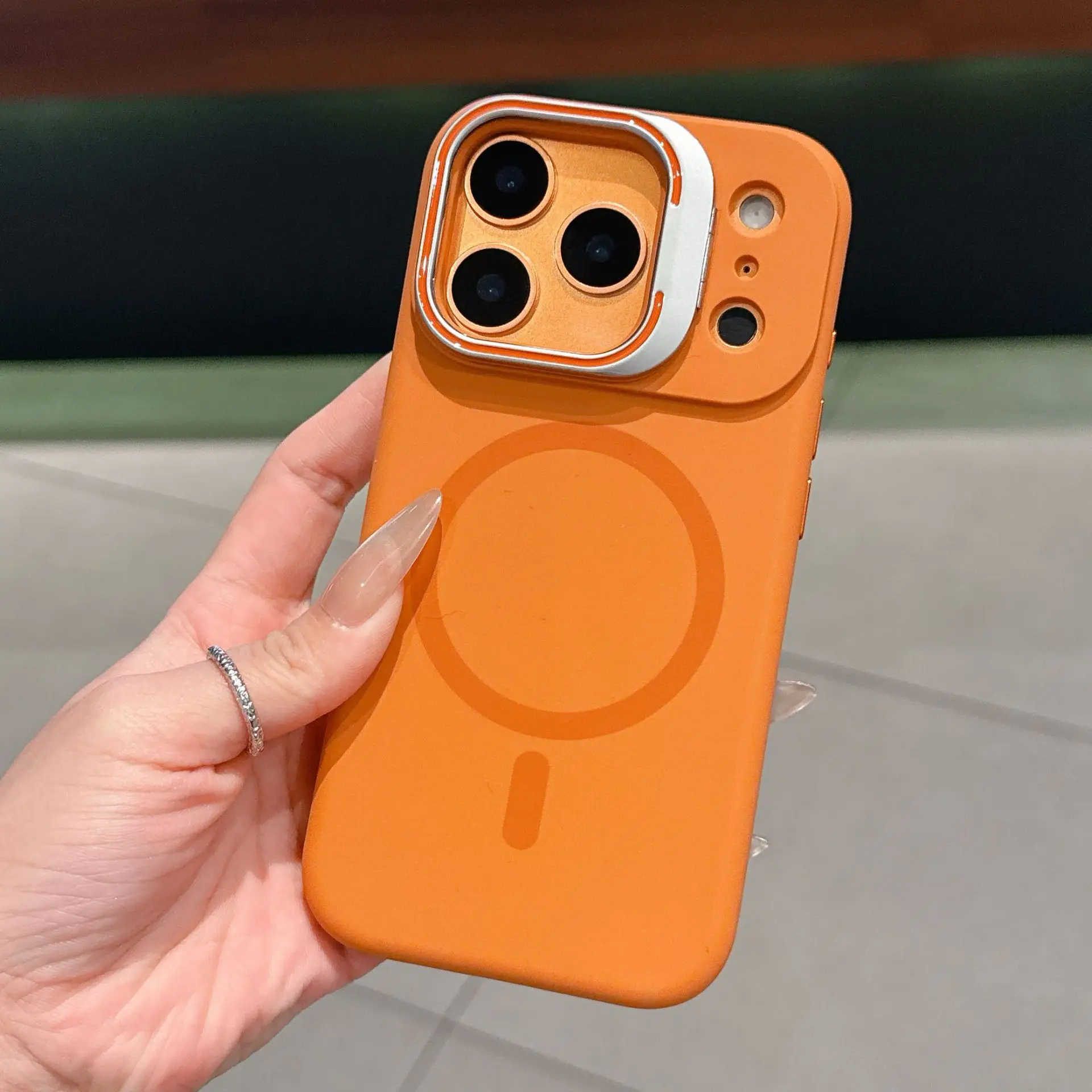 Capa Protetora Magsafe (laranja Para Iphone 13 Pro Max), Com Suporte Dobrável E Acabamento Fosco Magnético.