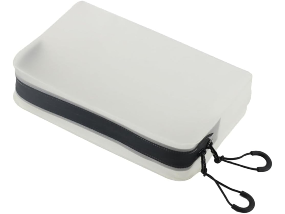 Prático e indispensável em EVA com ampla abertura, ideal para maquiagem.