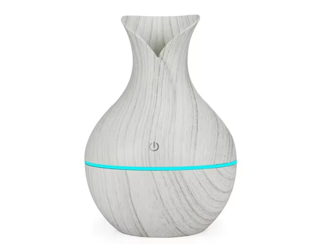 Umidificador De Mesa Usb De 200ml (com Acabamento Em Madeira Branca) Com Difusor De Óleos Essenciais E Luzes Coloridas.