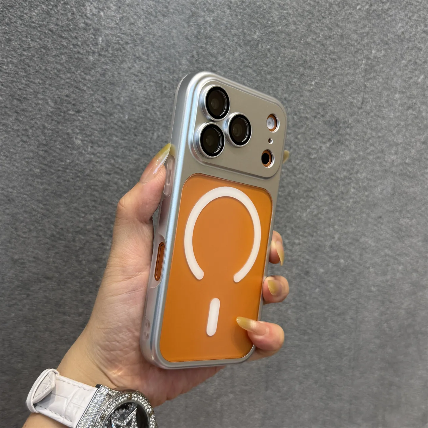 Capa Protetora Com Moldura Magnética Para A Câmera (iphone 15 Pro Max), Compatível Com Carregamento Sem Fio.