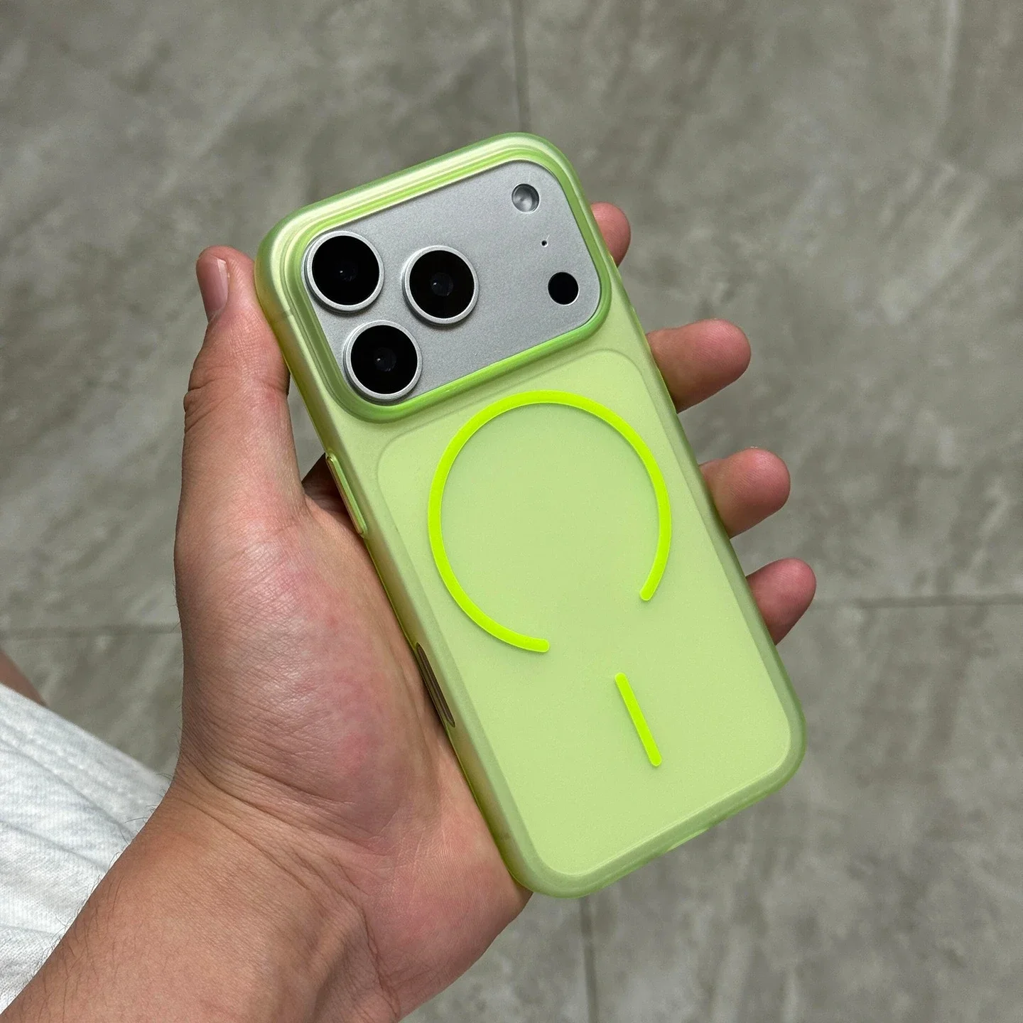 Capa Protetora Rígida De Policarbonato (verde) Para Iphone 14 Plus, Textura Fosca.