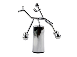 Mali brinquedo de Equilíbrio de Metal Mini Decoração de Mesa Ciência Pêndulo Balanço Artístico