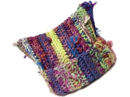 Gorro de crochê com chifres SFUSHOS