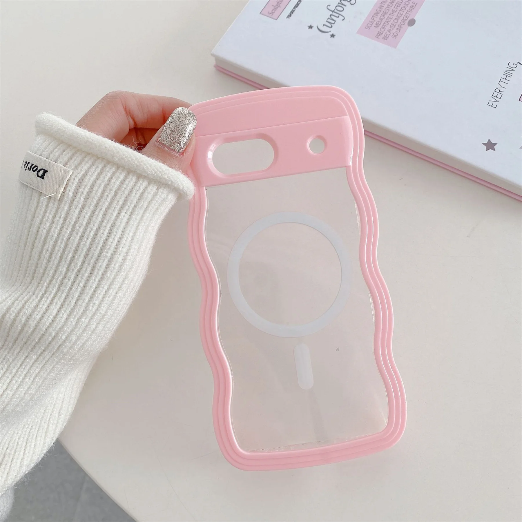 Capa Para Celular Com Carregamento Sem Fio Magnético (pixel 8a Rosa), Transparente E Ondulada.