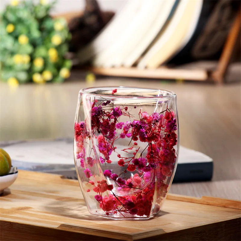 Caneca Personalizada de Vidro Transparente de Parede Dupla com Estampa Floral MDUG (vermelha, 300ml)