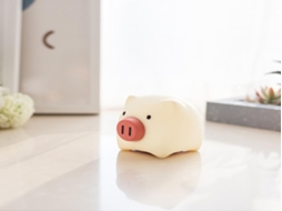 Luminária noturna Lurelia em formato de porco com base de silicone, recarregável via USB, sensor de toque e luz brilhante para bebês e crianças.