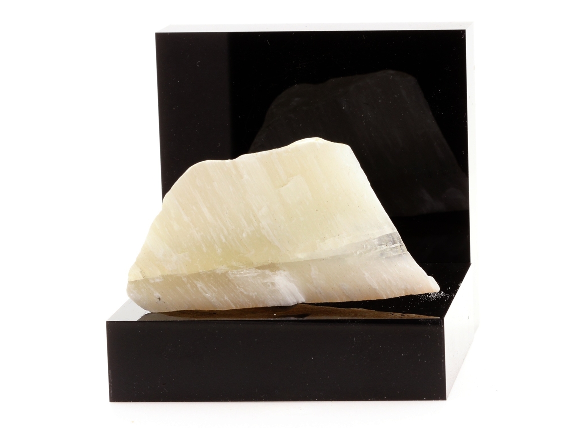 Gesso Pedra Natural Da França Le Puy-En-Velay Cristal de Gesso Branco Puro Propriedades Curativas e Purificantes 445 3 Ct TRENDYFLAIR