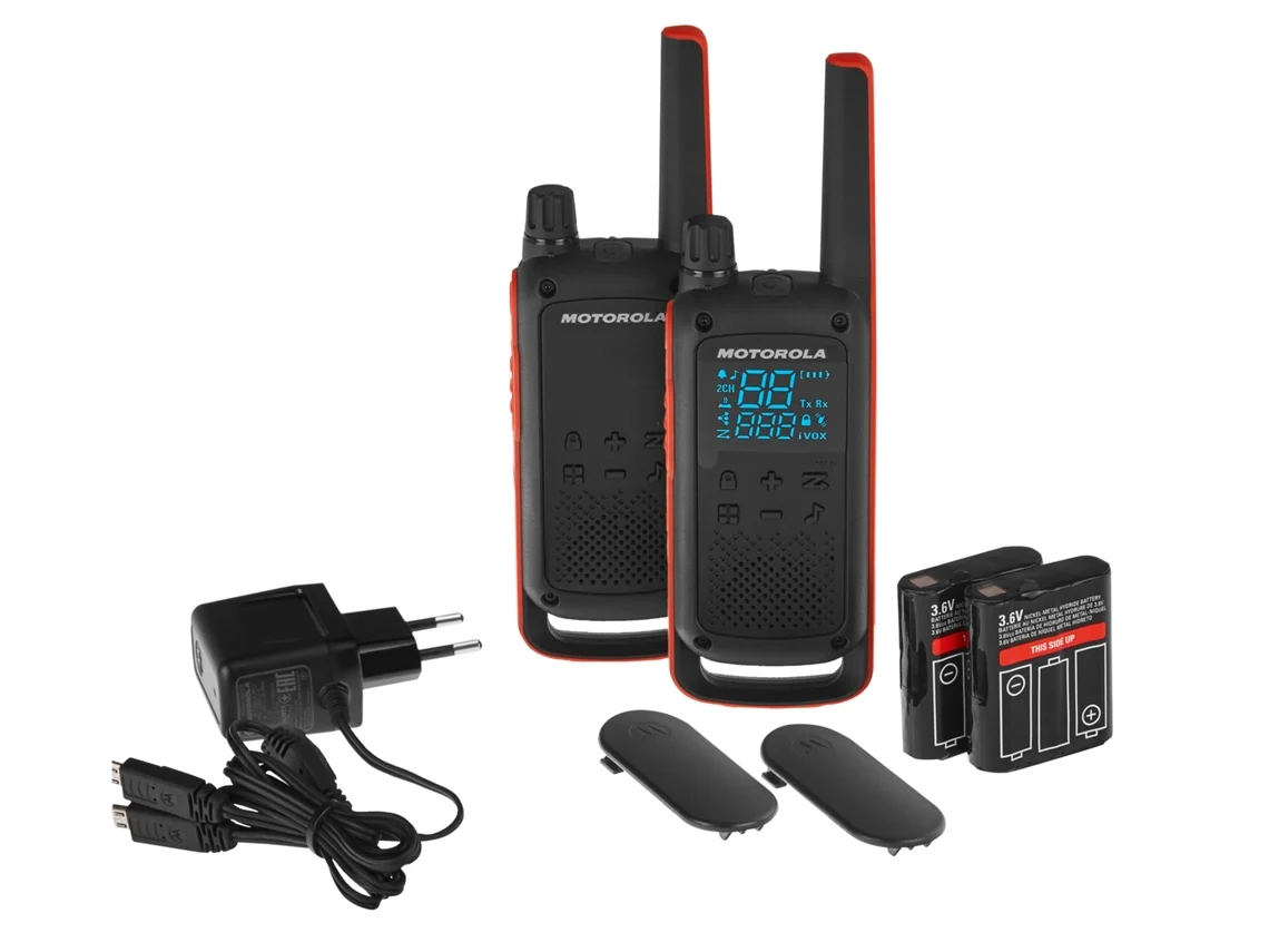 Walkie-Talkie MOTOROLA T82 Duo (8 Canais - Até 10 Km - Até 18h - Preto)