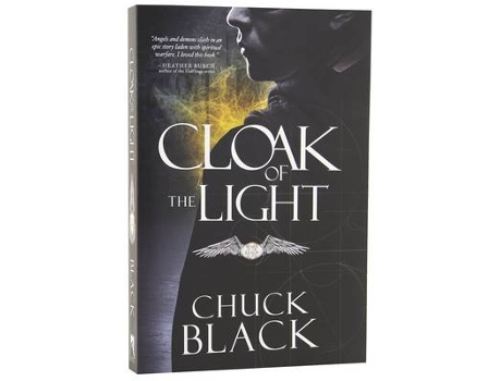 Livro cloak of the light de chuck black (inglês)