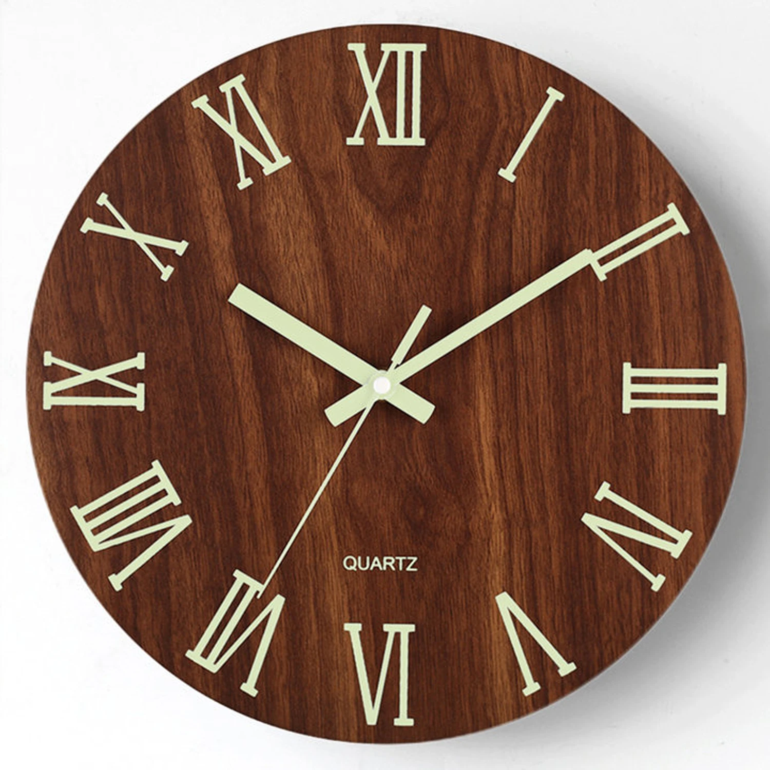 Relógio de parede luminoso de madeira (30 cm) com design vintage em tons de marrom e numerais romanos, silencioso.